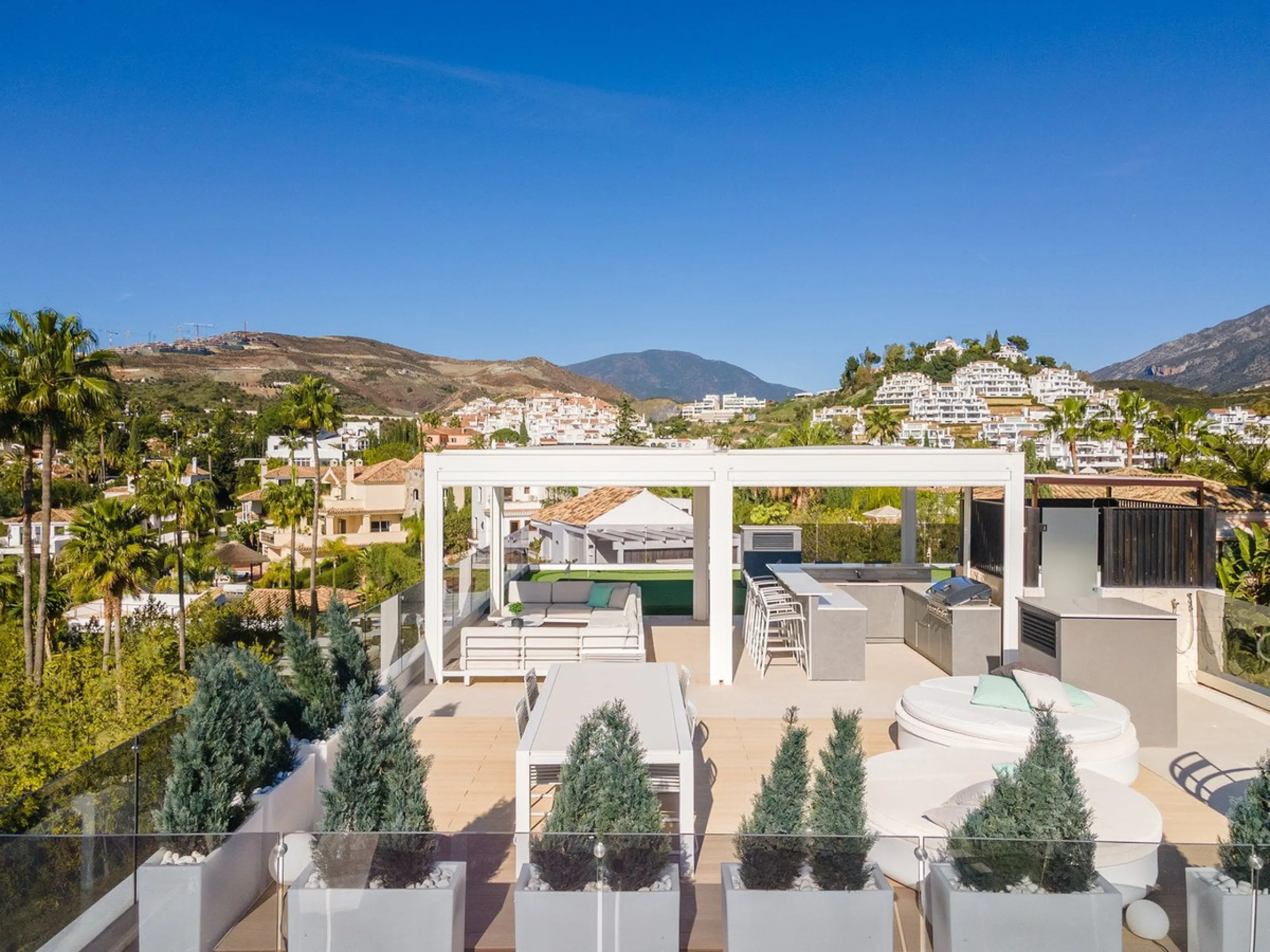 Represented exclusively by Spain Sotheby´s International Realty