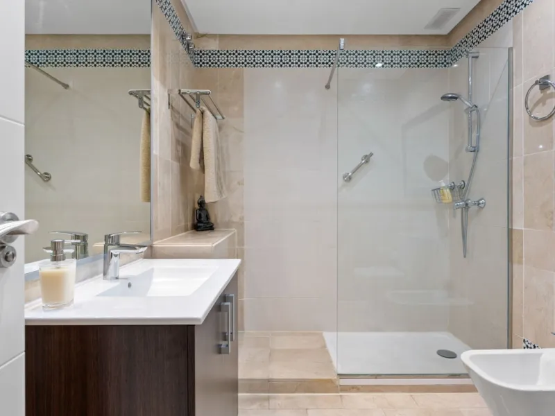 A prime apartment for sale in Puerto Banús, located within the prestigious beachfront Club Playas del Duque complex.