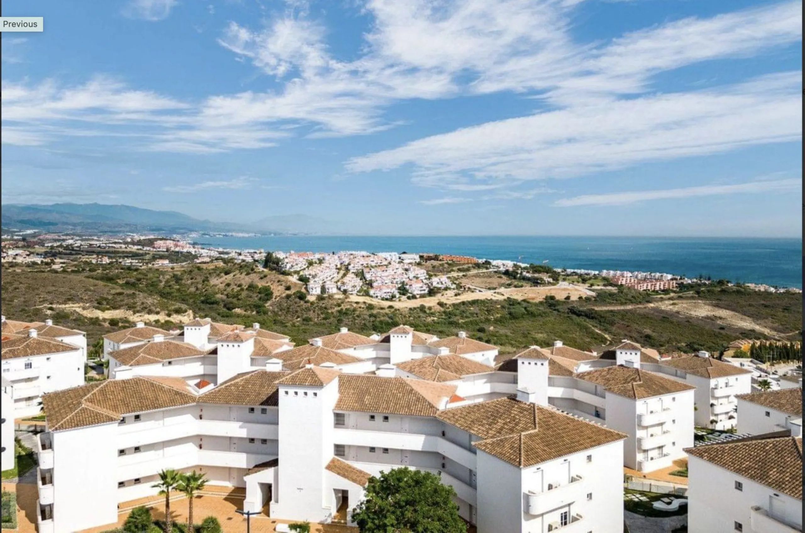 Apartment - Ground Floor Apartment в продаже в Fuengirola, Málaga. В доме 3 спален и 2 ванных комнат. Площадь дома 100 м²