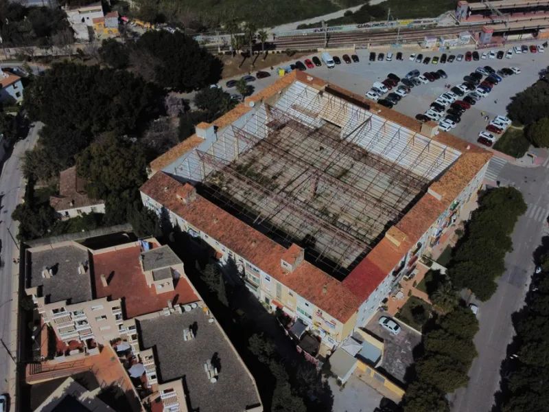Spacious industrial warehouse/storage facility located in one of the fastest-growing and most promising areas of Torremolinos. A versatile, well-positioned property offering multiple usage options, ideal for both owner-occupiers and investors.