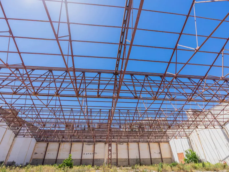 Spacious industrial warehouse/storage facility located in one of the fastest-growing and most promising areas of Torremolinos. A versatile, well-positioned property offering multiple usage options, ideal for both owner-occupiers and investors.