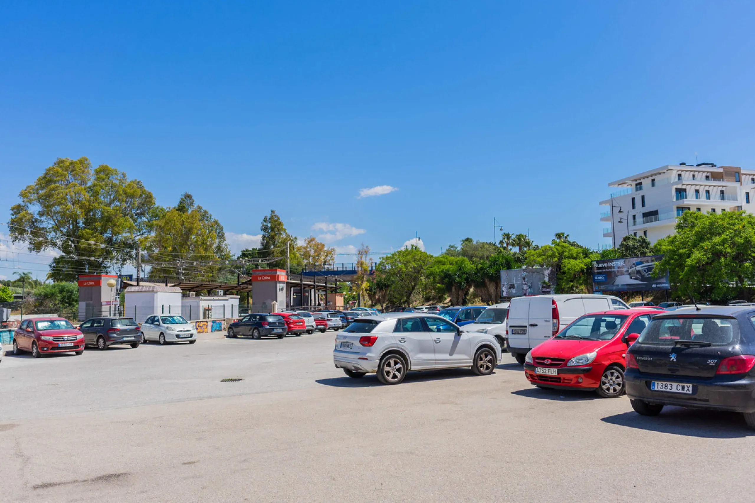 Spacious industrial warehouse/storage facility located in one of the fastest-growing and most promising areas of Torremolinos. A versatile, well-positioned property offering multiple usage options, ideal for both owner-occupiers and investors.
