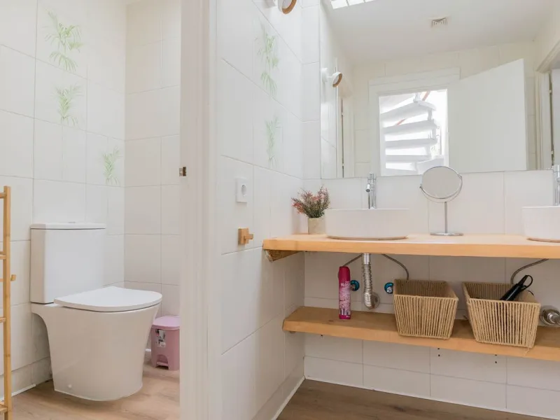 Semi-detached house on the second line of the beach in one of the most sought-after areas of Calahonda, within the municipality of Mijas.