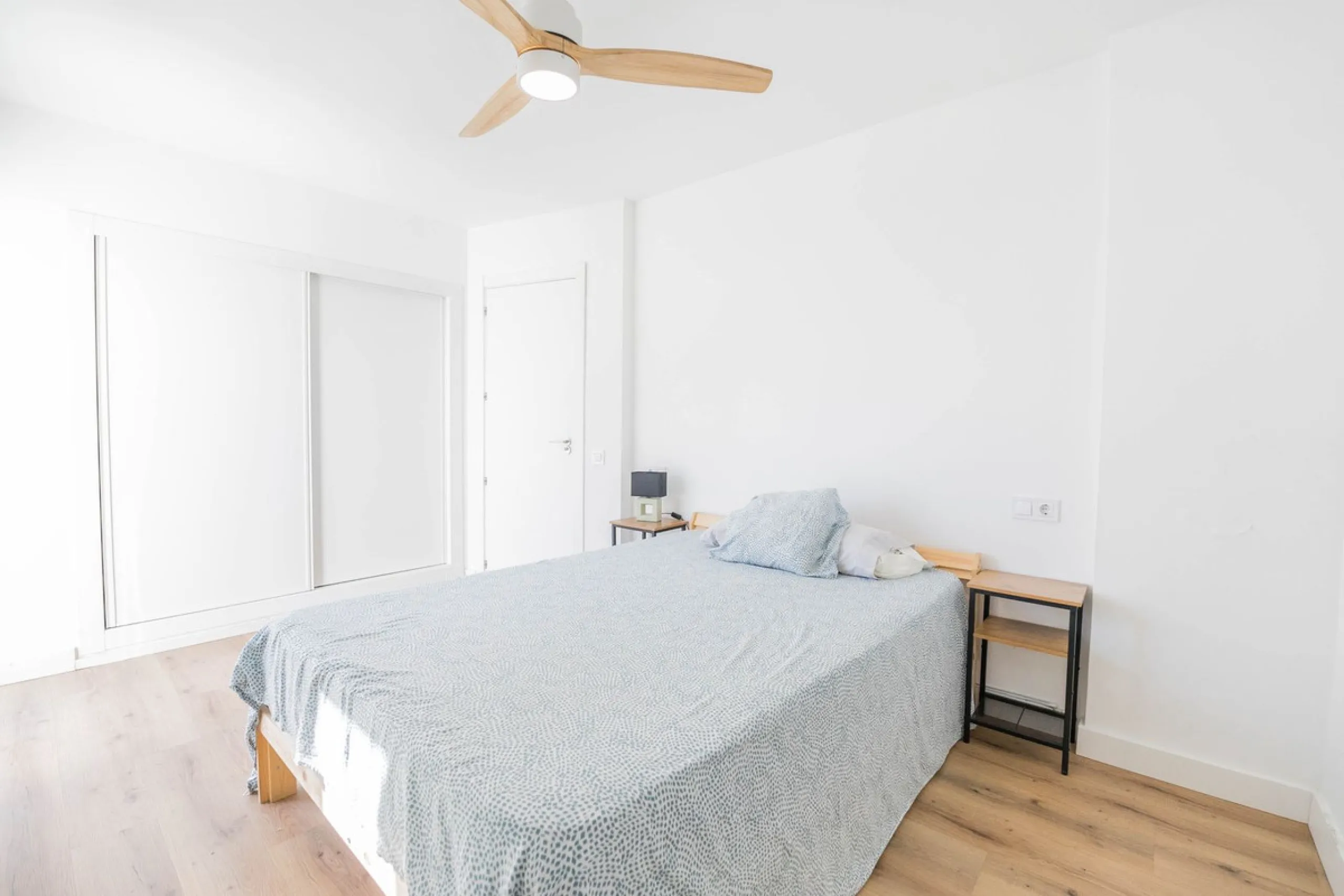 Semi-detached house on the second line of the beach in one of the most sought-after areas of Calahonda, within the municipality of Mijas.