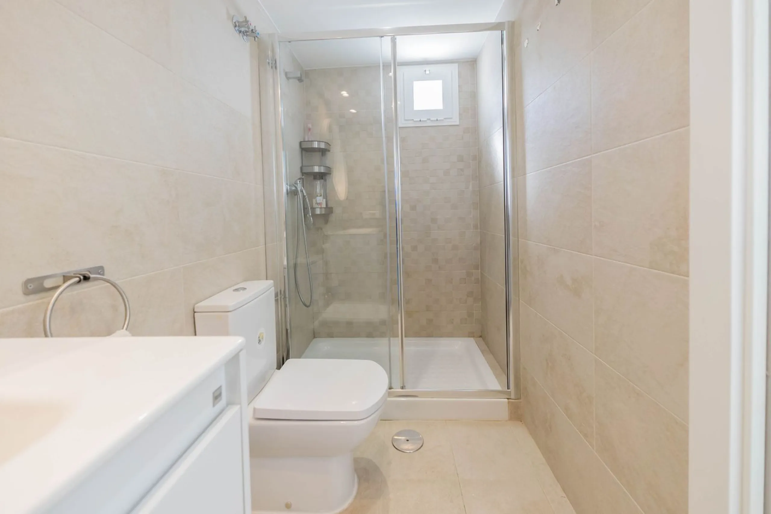 Semi-detached house on the second line of the beach in one of the most sought-after areas of Calahonda, within the municipality of Mijas.