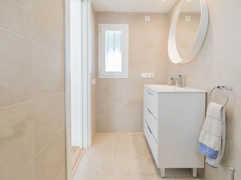 Semi-detached house on the second line of the beach in one of the most sought-after areas of Calahonda, within the municipality of Mijas.