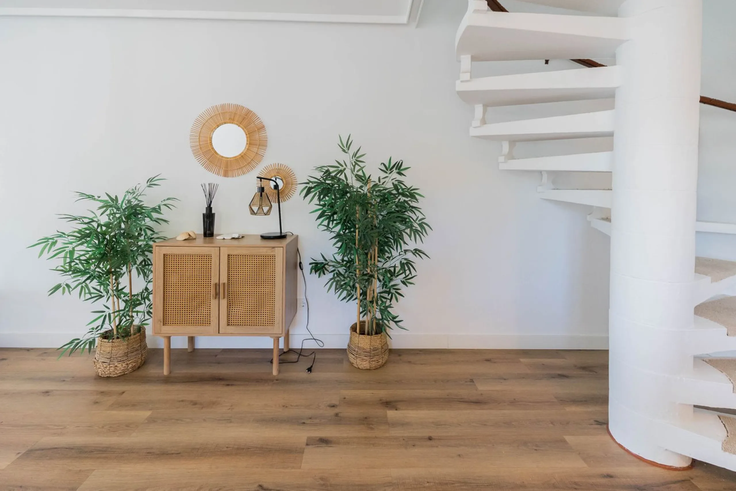 Semi-detached house on the second line of the beach in one of the most sought-after areas of Calahonda, within the municipality of Mijas.