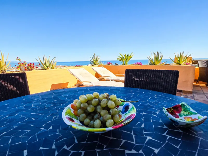 Positioned in a prime corner location within Phase 1 of a well-established development in La Duquesa, this penthouse offers panoramic sea views that truly define the property. From its elevated setting, the Mediterranean stretches across the horizon, crea