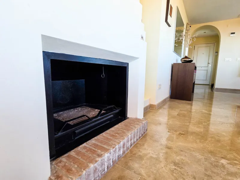 Positioned in a prime corner location within Phase 1 of a well-established development in La Duquesa, this penthouse offers panoramic sea views that truly define the property. From its elevated setting, the Mediterranean stretches across the horizon, crea