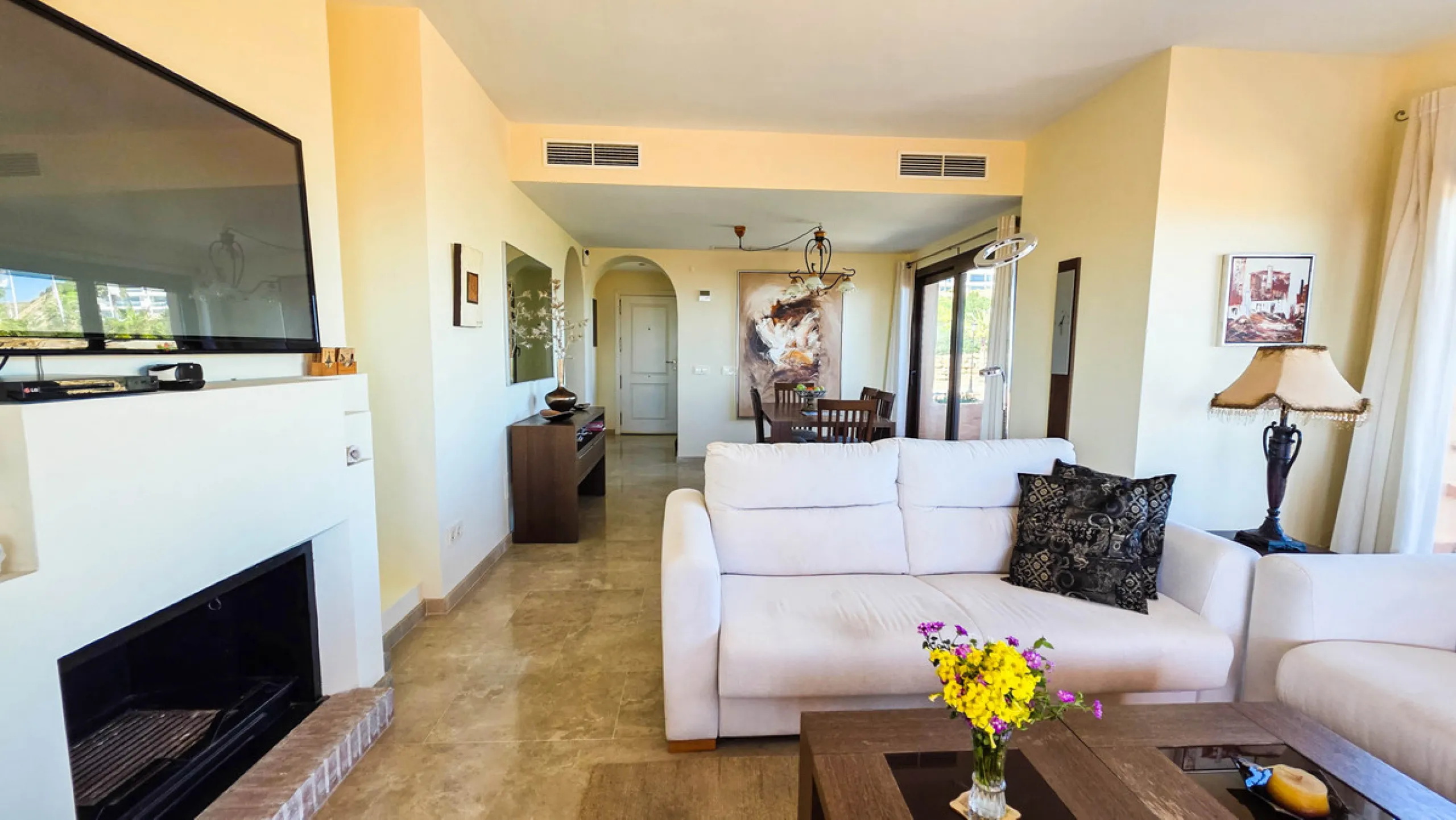 Positioned in a prime corner location within Phase 1 of a well-established development in La Duquesa, this penthouse offers panoramic sea views that truly define the property. From its elevated setting, the Mediterranean stretches across the horizon, crea