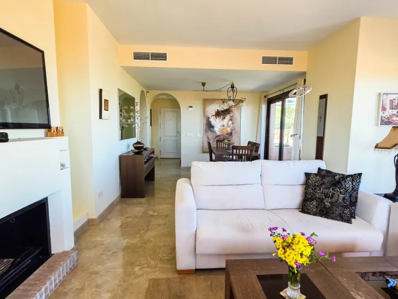 Positioned in a prime corner location within Phase 1 of a well-established development in La Duquesa, this penthouse offers panoramic sea views that truly define the property. From its elevated setting, the Mediterranean stretches across the horizon, crea