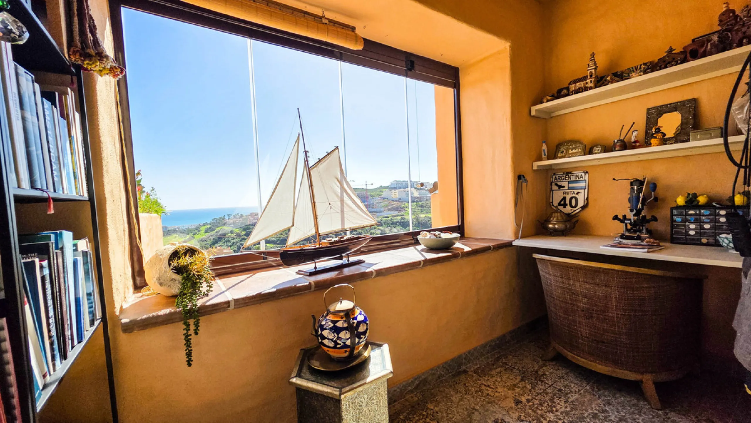 This well-presented corner penthouse in La Duquesa combines generous outdoor space, sea views and a convenient coastal location within walking distance to the beach. Set within a popular residential community, the property offers access to four communal s