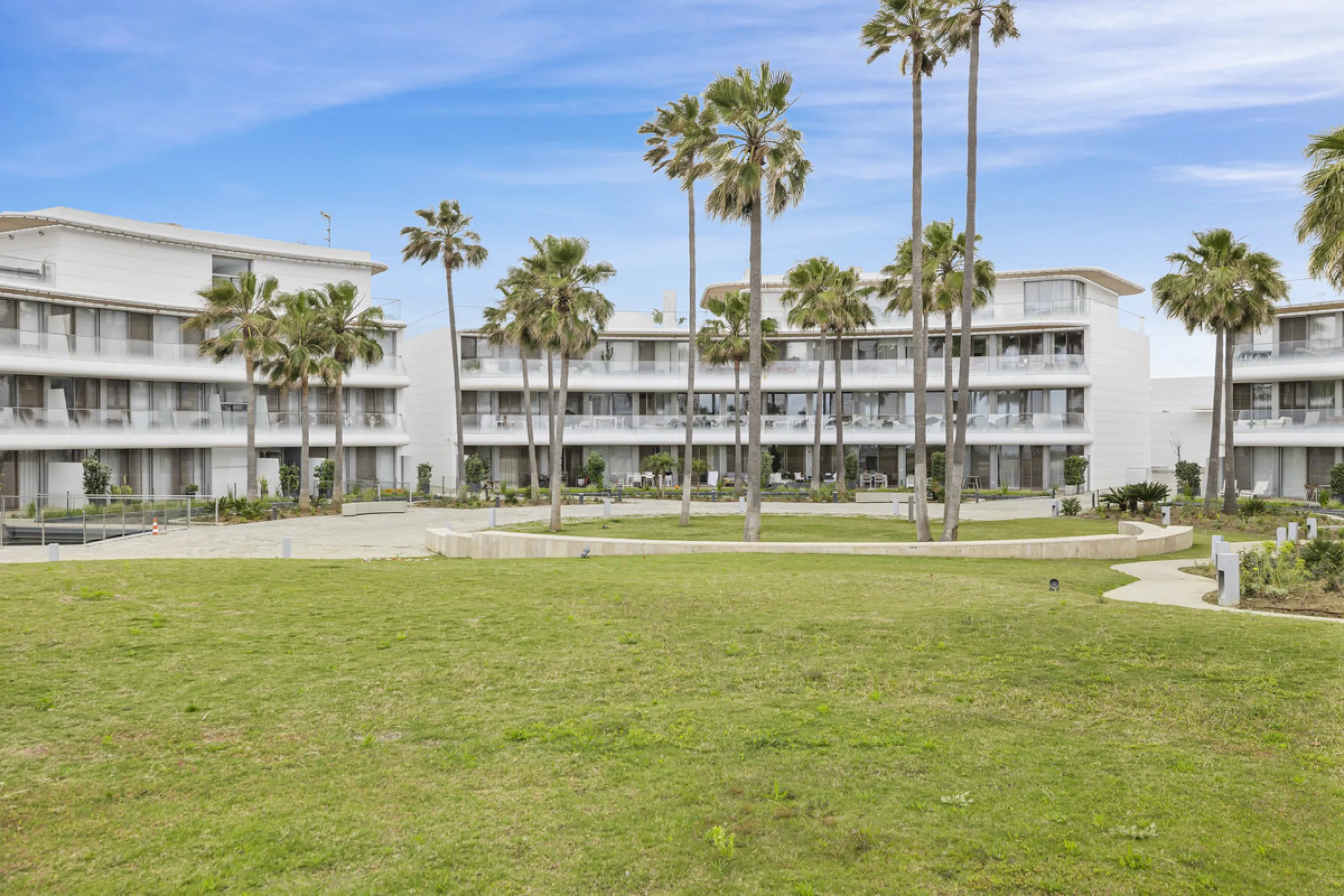 Exquisite Frontline Beach Apartment in Estepona