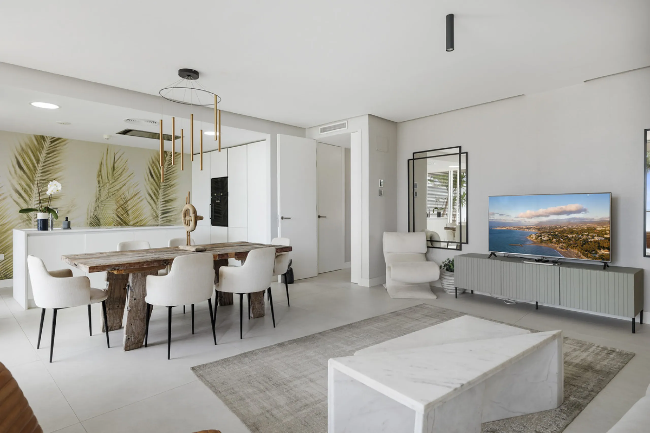 Exquisite Frontline Beach Apartment in Estepona