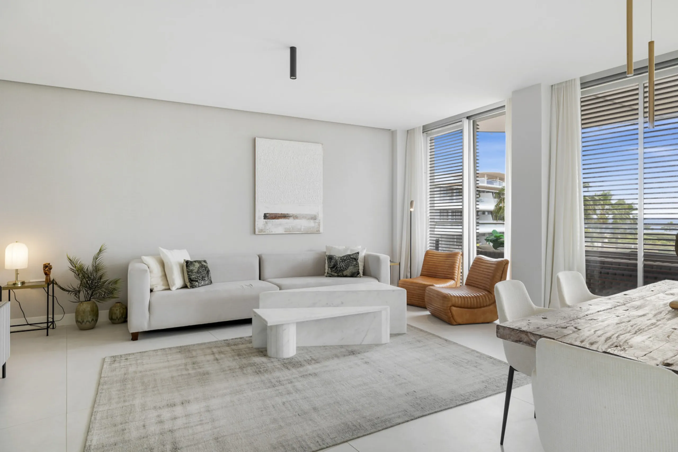 Exquisite Frontline Beach Apartment in Estepona