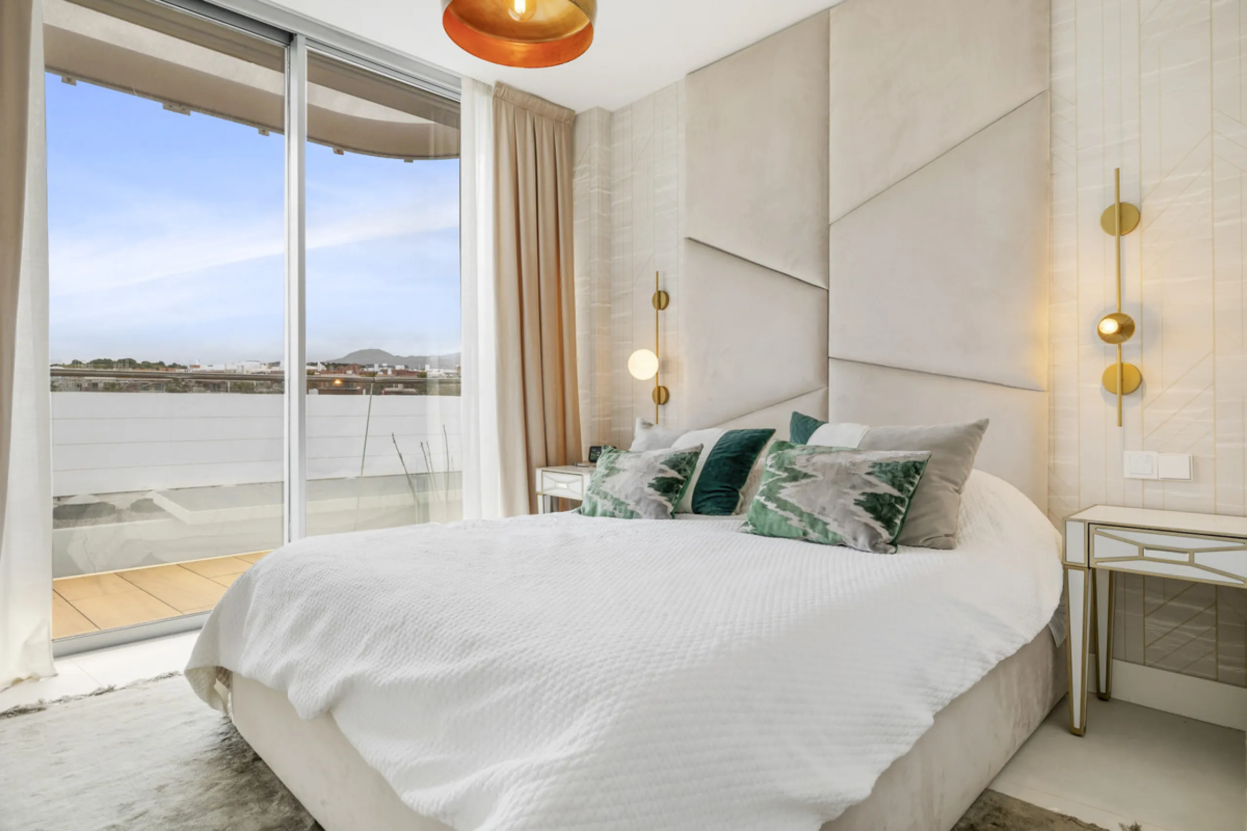Exquisite Frontline Beach Apartment in Estepona