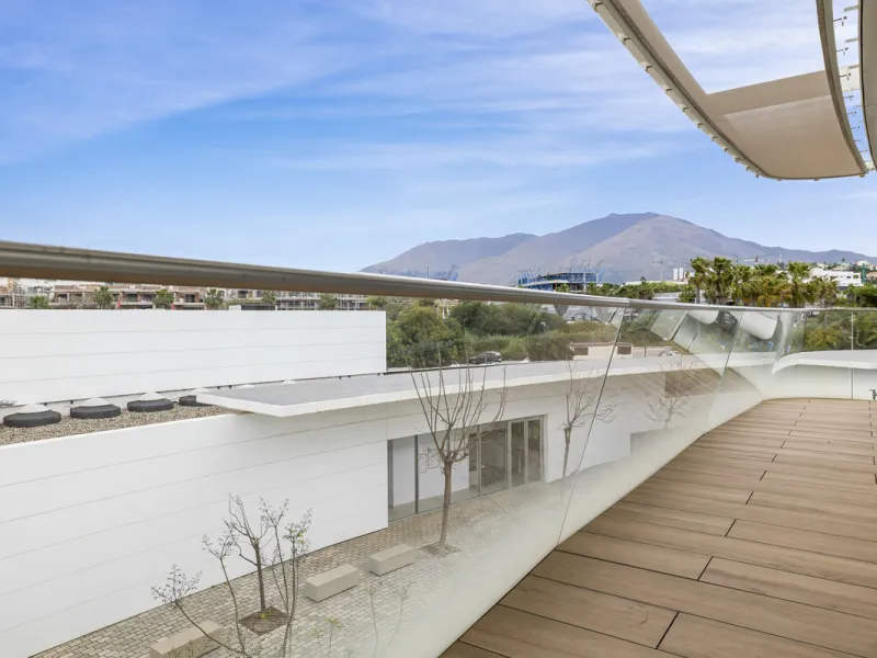 Exquisite Frontline Beach Apartment in Estepona