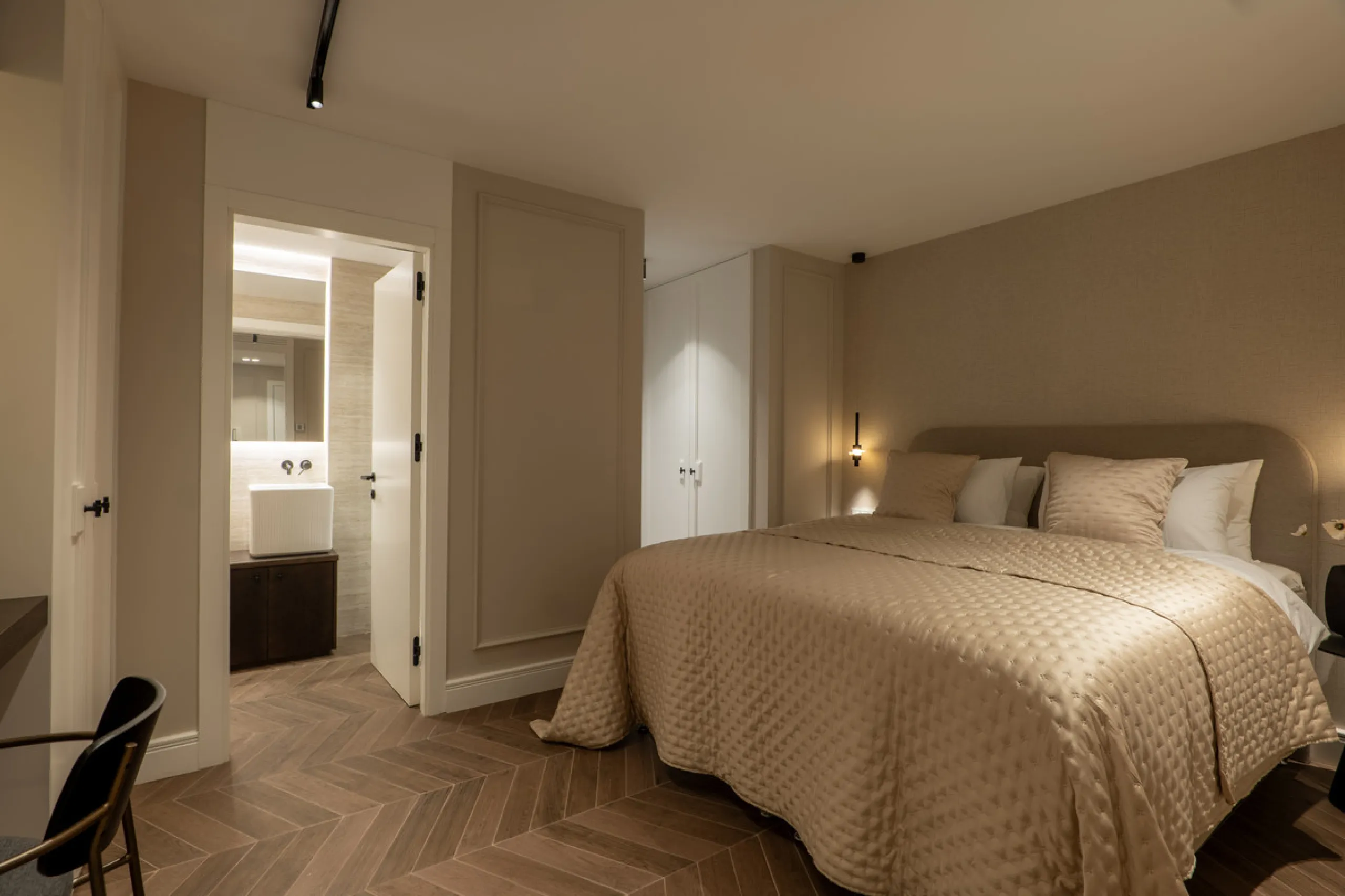 Apartment - Penthouse в продаже в Benahavís, Málaga. В доме 3 спален и 2 ванных комнат. Площадь дома 133 м²