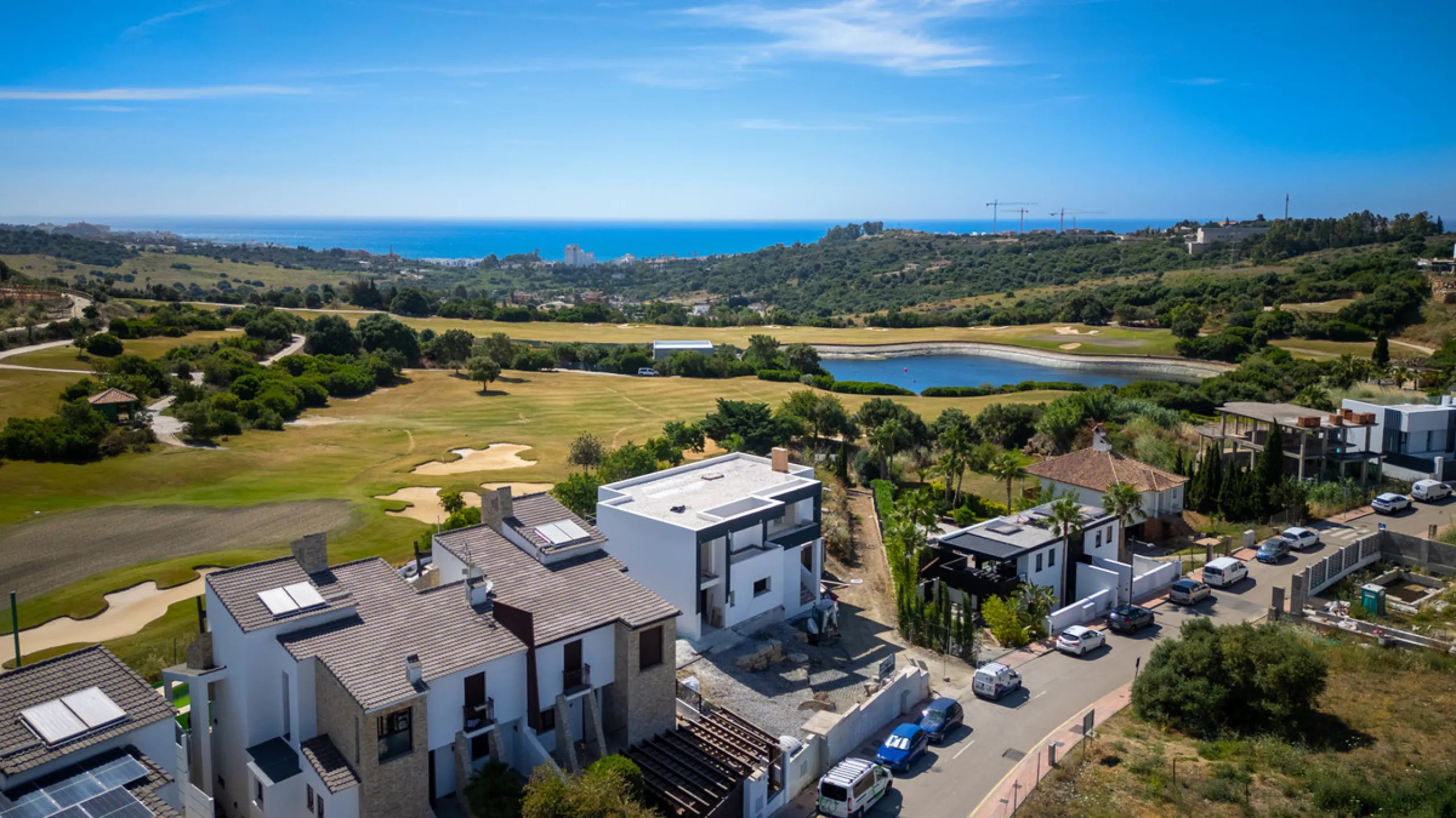Set in the peaceful, family-friendly area of Valle Romano, just five minutes from Estepona town centre and the beach, this modern villa offers the perfect balance of comfort, privacy, and outdoor living. It also enjoys close proximity to several golf cour