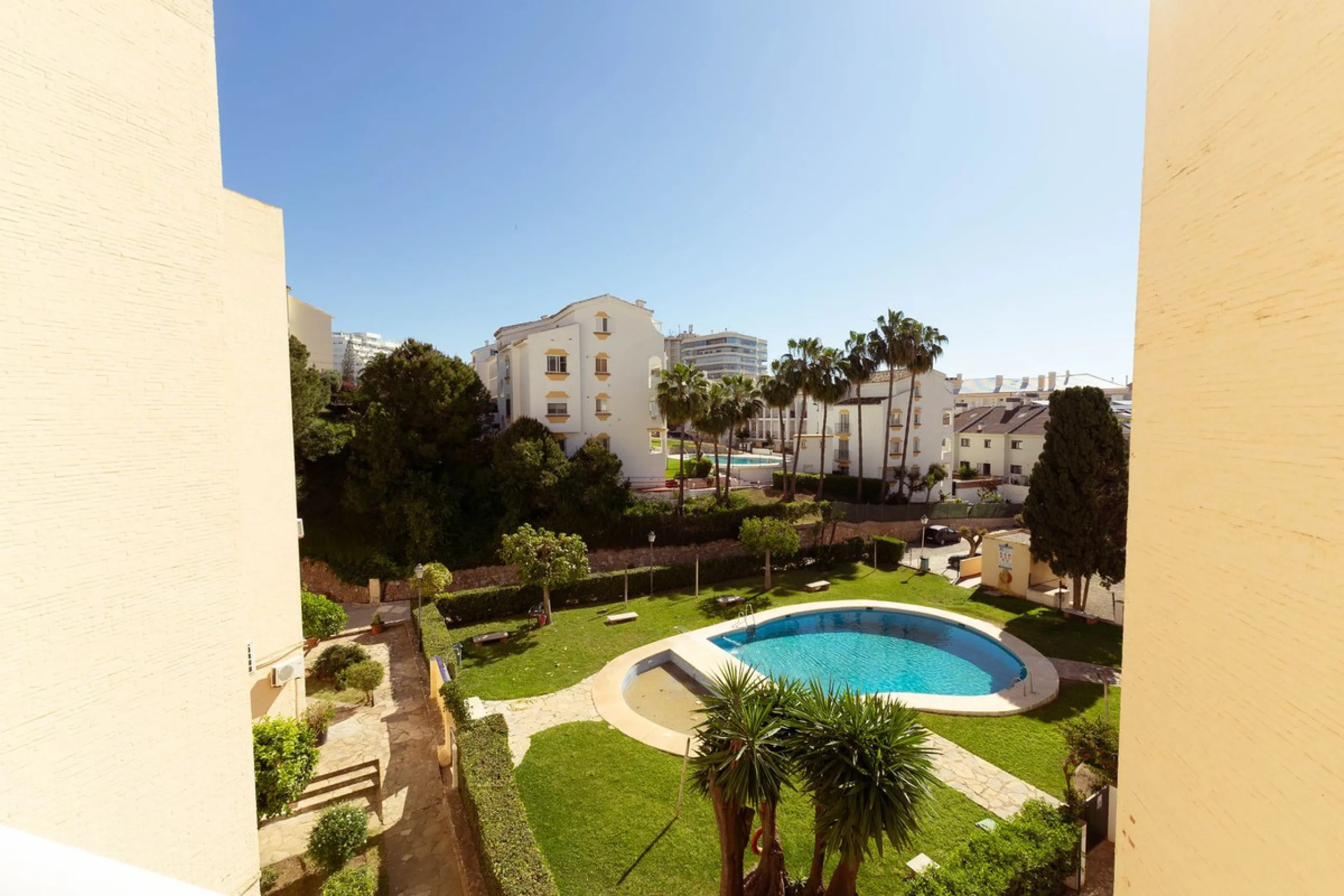 Experience the privilege of enjoying the sea and tranquility without sacrificing comfort.
