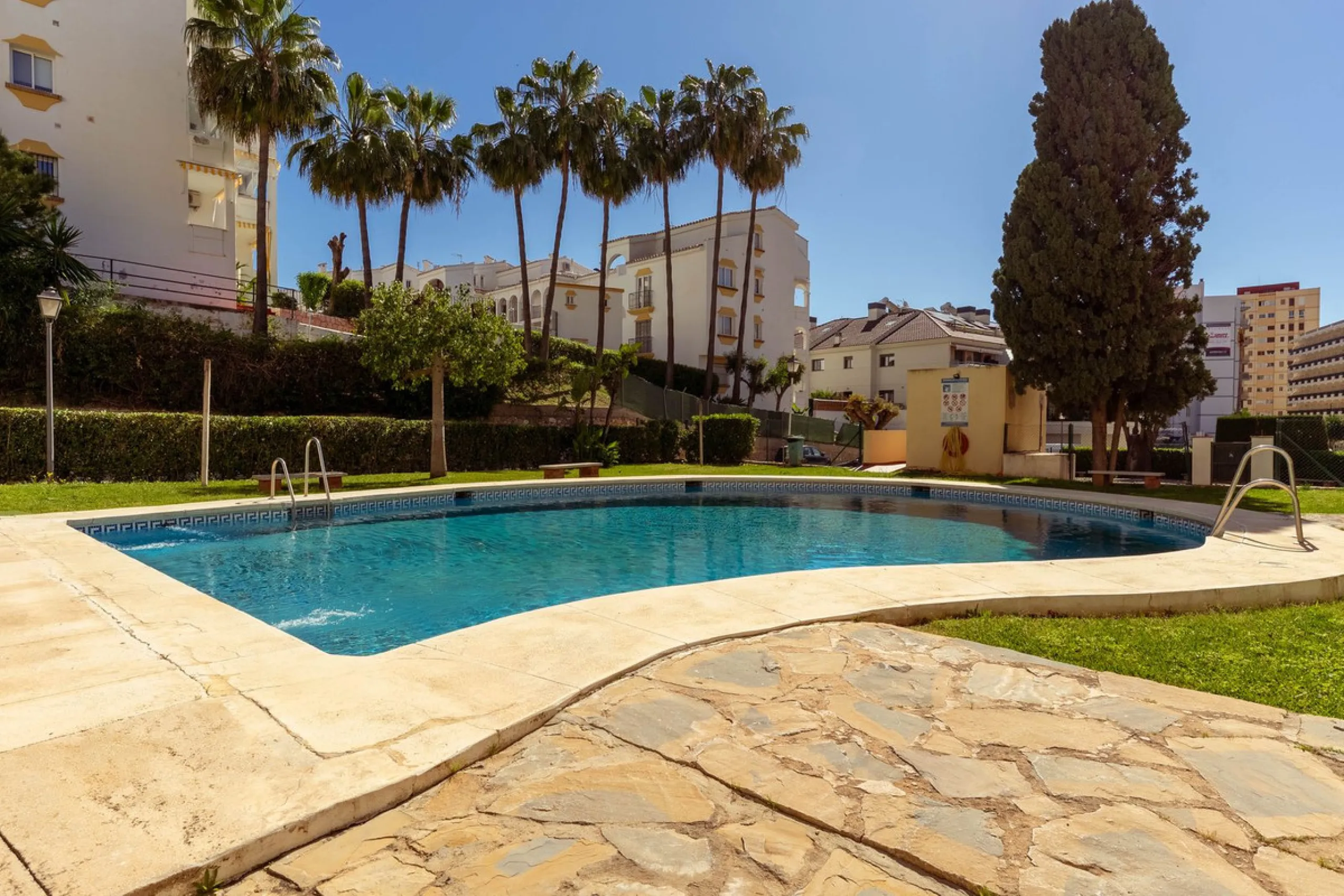 Experience the privilege of enjoying the sea and tranquility without sacrificing comfort.