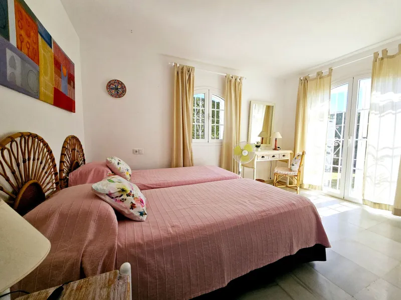 This charming 5 bedroom Andalucian villa is nestled in the exclusive enclave of Puerto de Los Almendros in Benahavis, surrounded by nature but still close to schools, supermarkets and town.. The property has been a much loved family home for over 4 decade