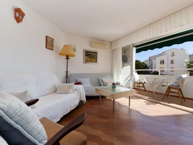 Experience the privilege of enjoying the sea and tranquility without sacrificing comfort.
