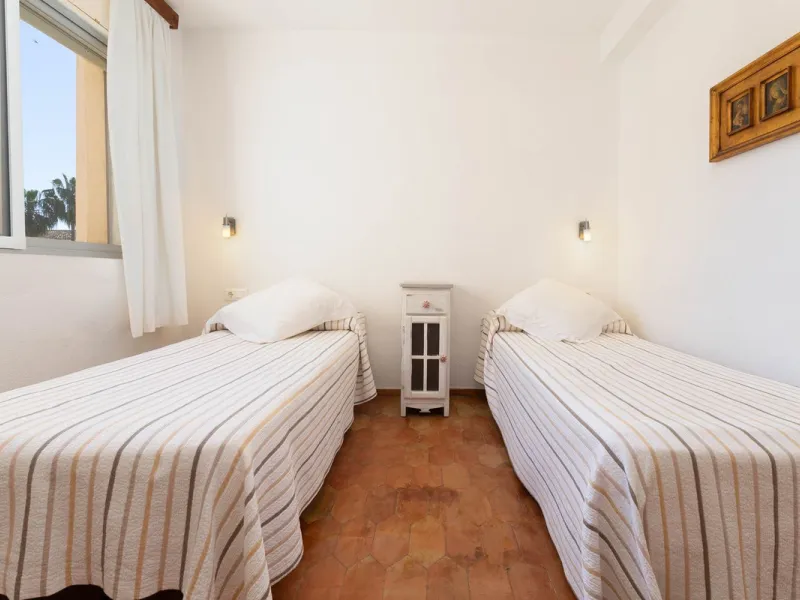 Experience the privilege of enjoying the sea and tranquility without sacrificing comfort.