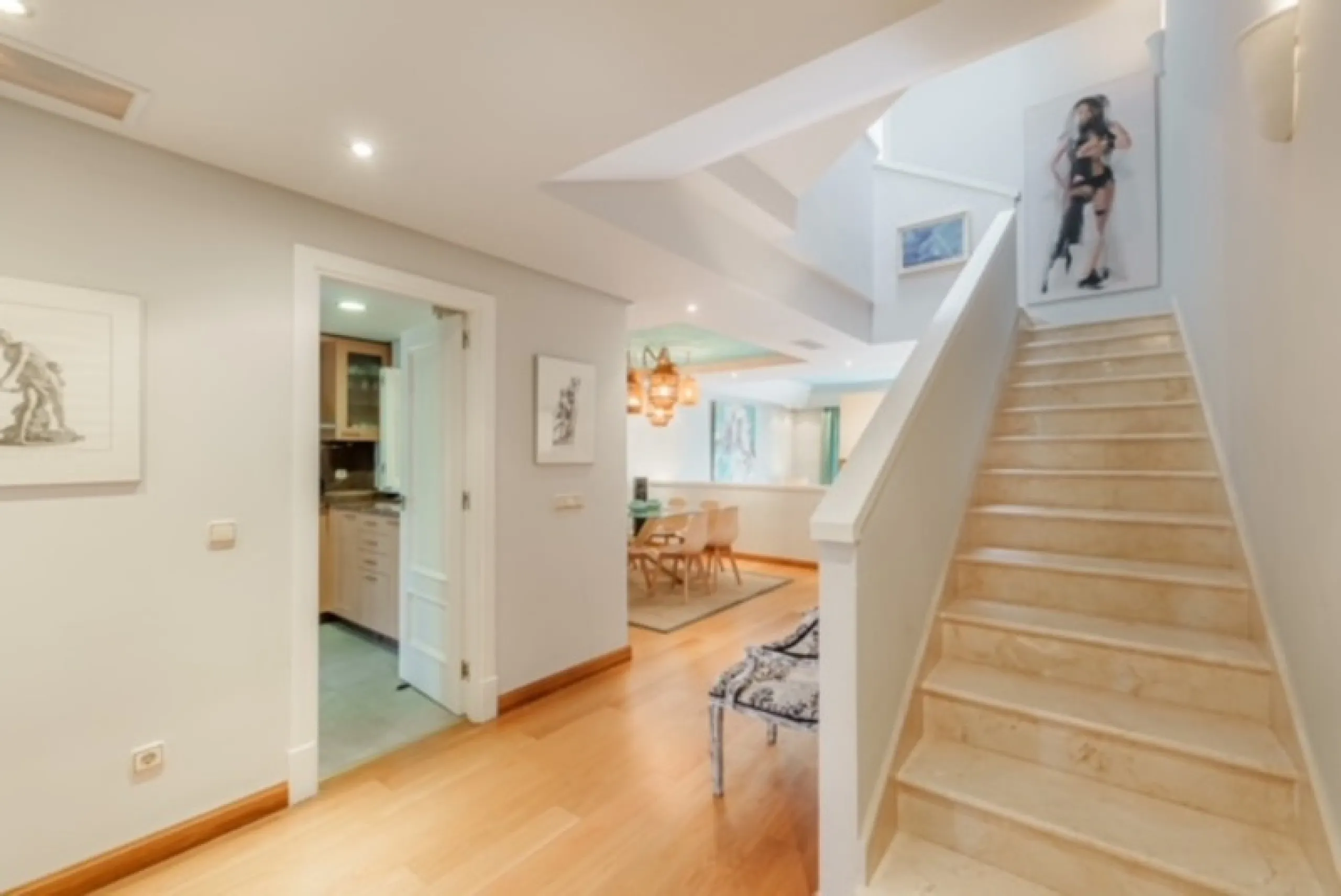 Located in the exclusive beachside community of Villas de Costalita, within walking distance to the beach, this elegant townhouse enjoys a peaceful setting in a beautifully maintained residential complex just moments from the sea.