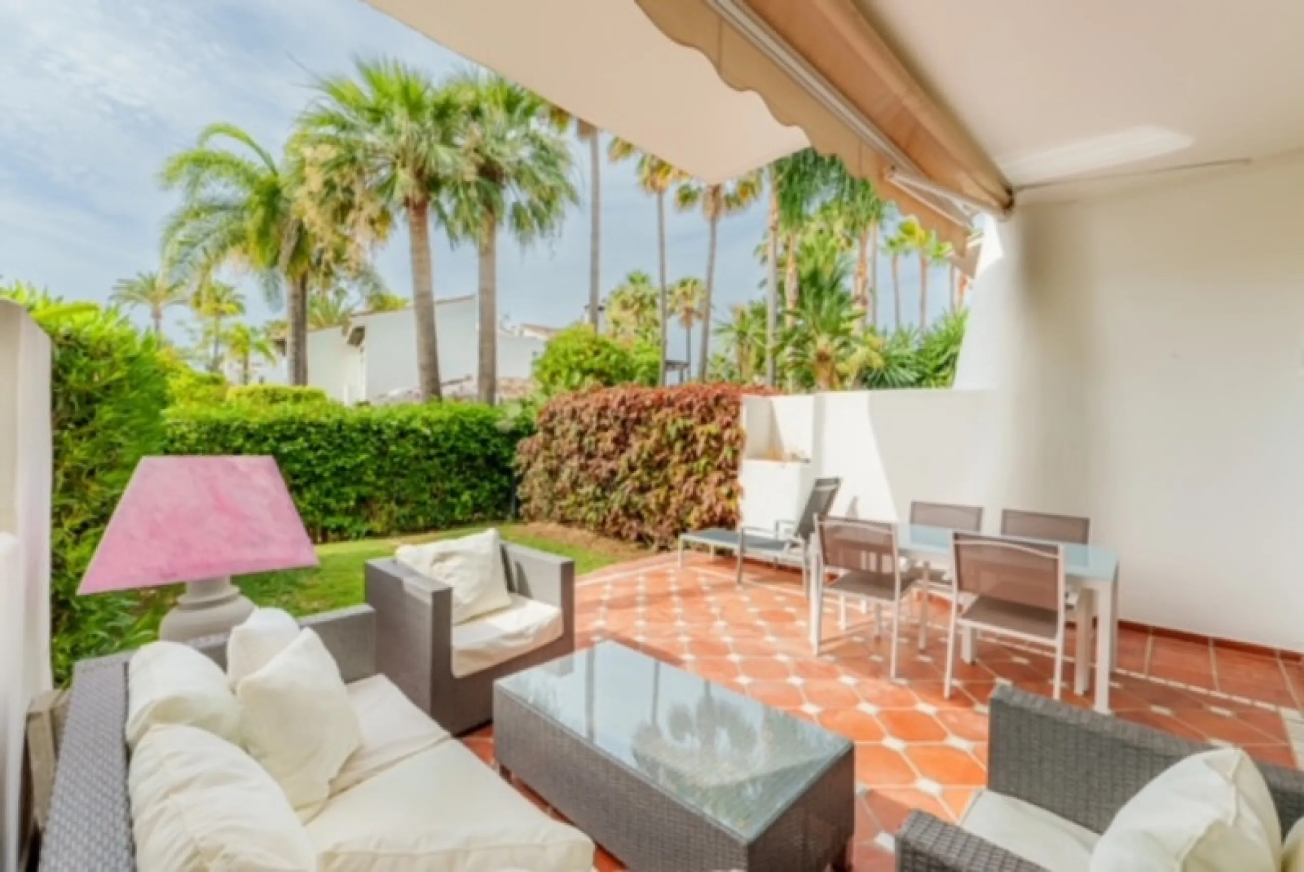 Located in the exclusive beachside community of Villas de Costalita, within walking distance to the beach, this elegant townhouse enjoys a peaceful setting in a beautifully maintained residential complex just moments from the sea.