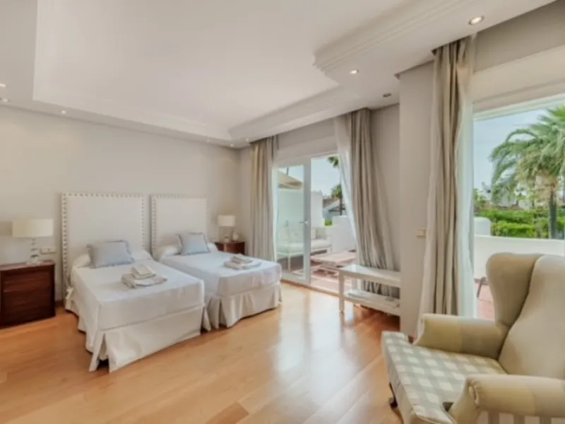 Located in the exclusive beachside community of Villas de Costalita, within walking distance to the beach, this elegant townhouse enjoys a peaceful setting in a beautifully maintained residential complex just moments from the sea.