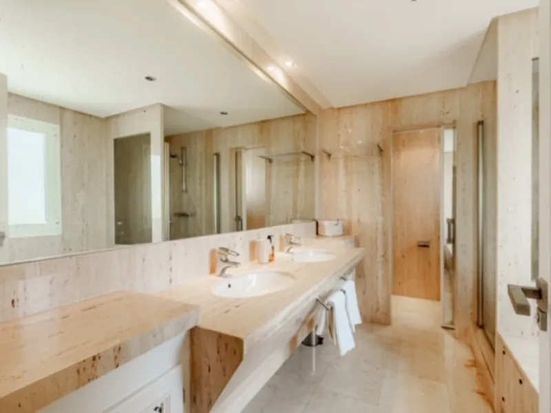 Located in the exclusive beachside community of Villas de Costalita, within walking distance to the beach, this elegant townhouse enjoys a peaceful setting in a beautifully maintained residential complex just moments from the sea.