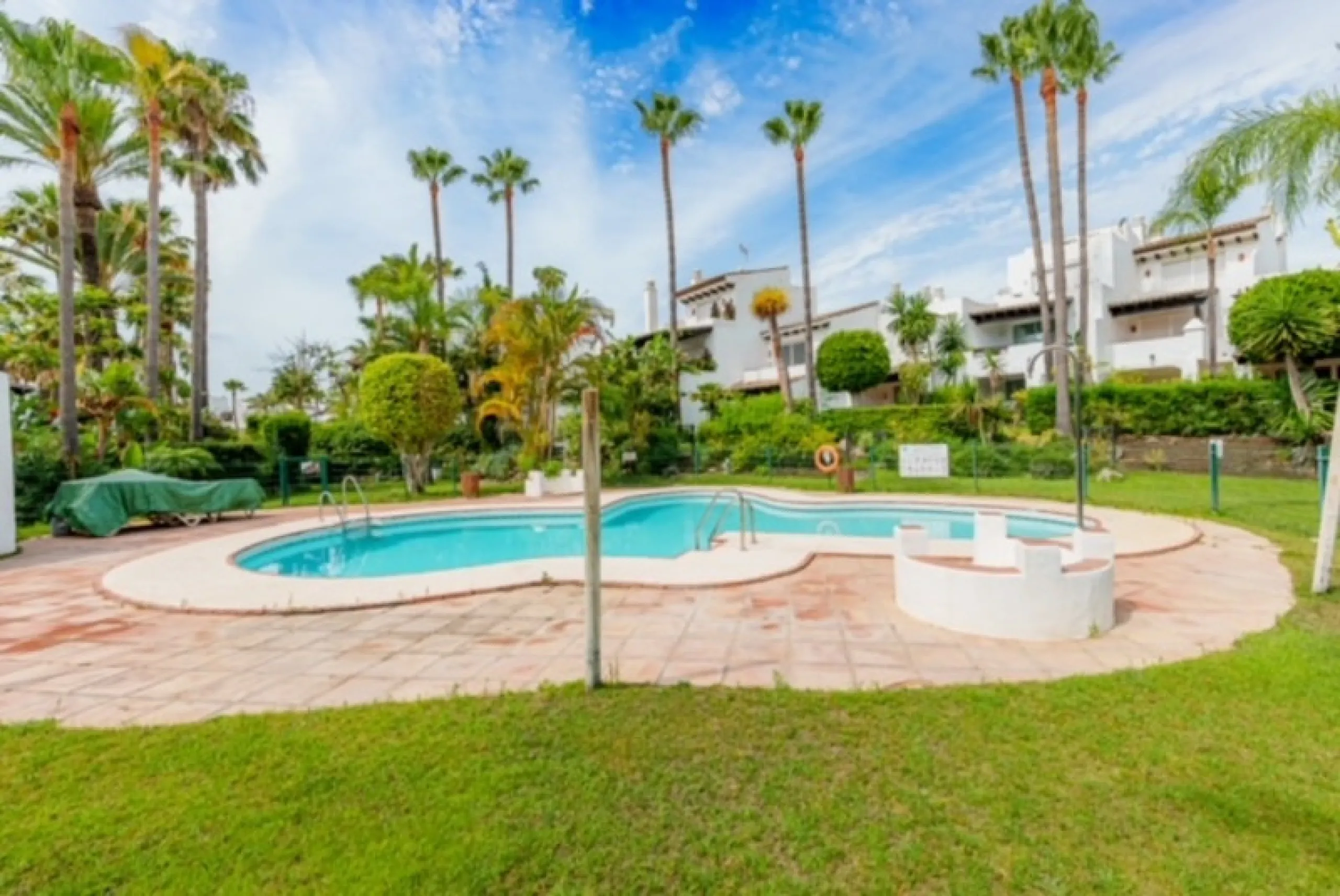 Located in the exclusive beachside community of Villas de Costalita, within walking distance to the beach, this elegant townhouse enjoys a peaceful setting in a beautifully maintained residential complex just moments from the sea.