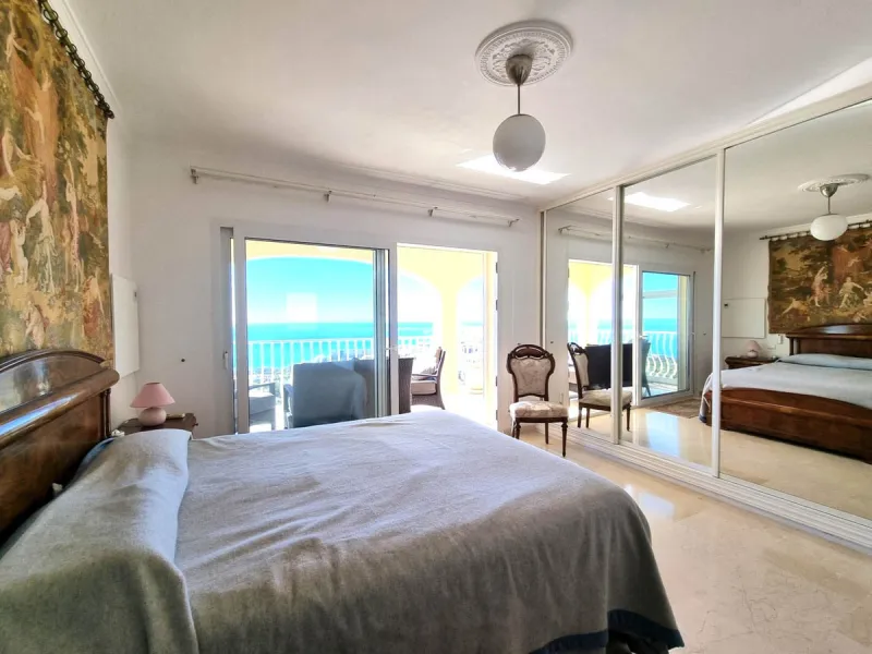 Located in the prestigious La Capellania area of the Costa del Sol, this exceptional 5-bedroom villa masterfully blends modern luxury with timeless Mediterranean charm, offering breathtaking panoramic sea views and an enviable lifestyle in one of southern