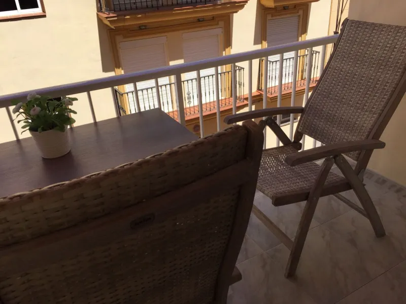 Apartment - Middle Floor Apartment в продаже в Fuengirola, Málaga. В доме 2 спален и 1 ванных комнат. Площадь дома 63 м²