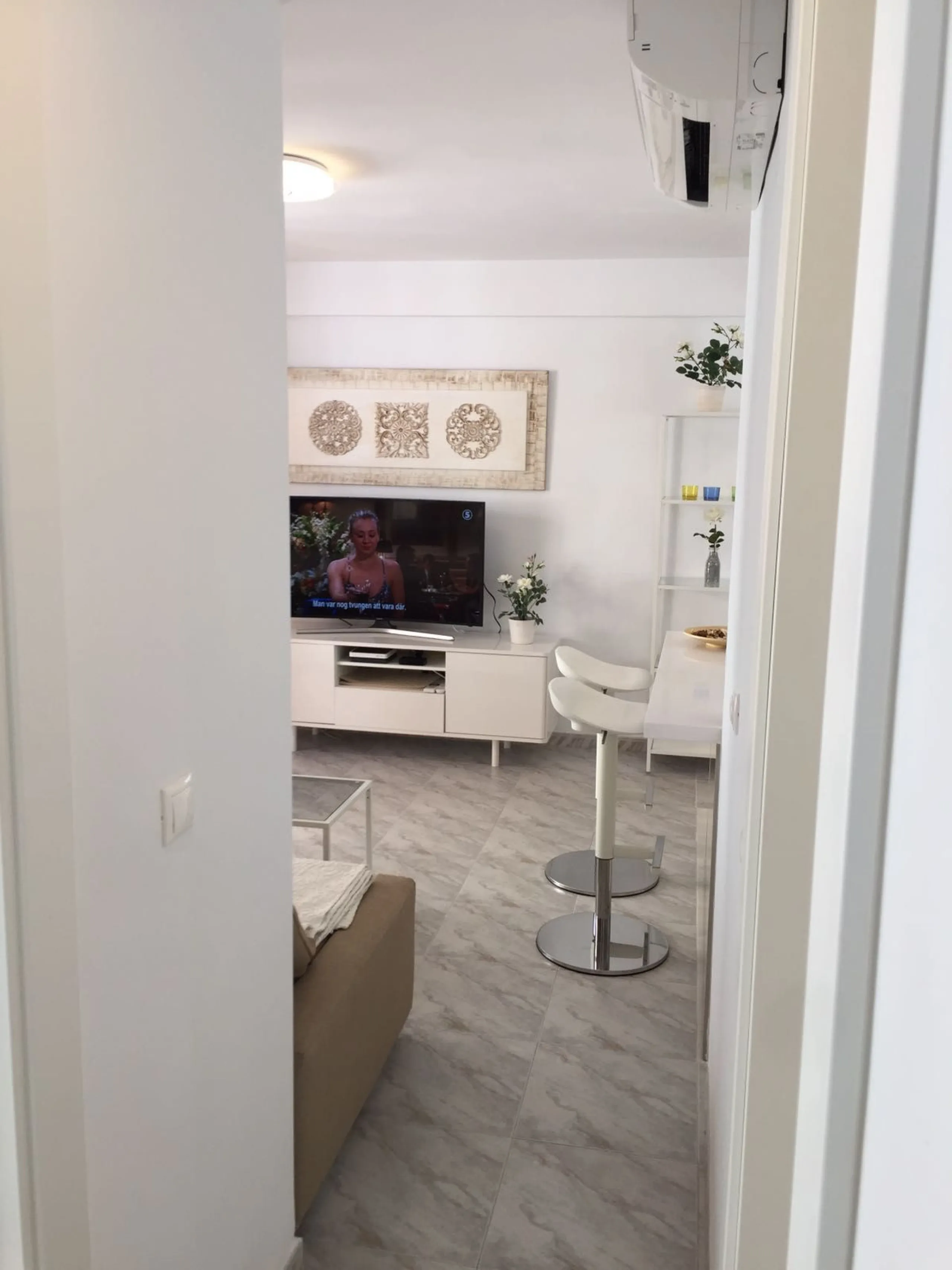 Apartment - Middle Floor Apartment в продаже в Fuengirola, Málaga. В доме 2 спален и 1 ванных комнат. Площадь дома 63 м²