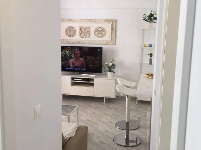 Apartment - Middle Floor Apartment в продаже в Fuengirola, Málaga. В доме 2 спален и 1 ванных комнат. Площадь дома 63 м²