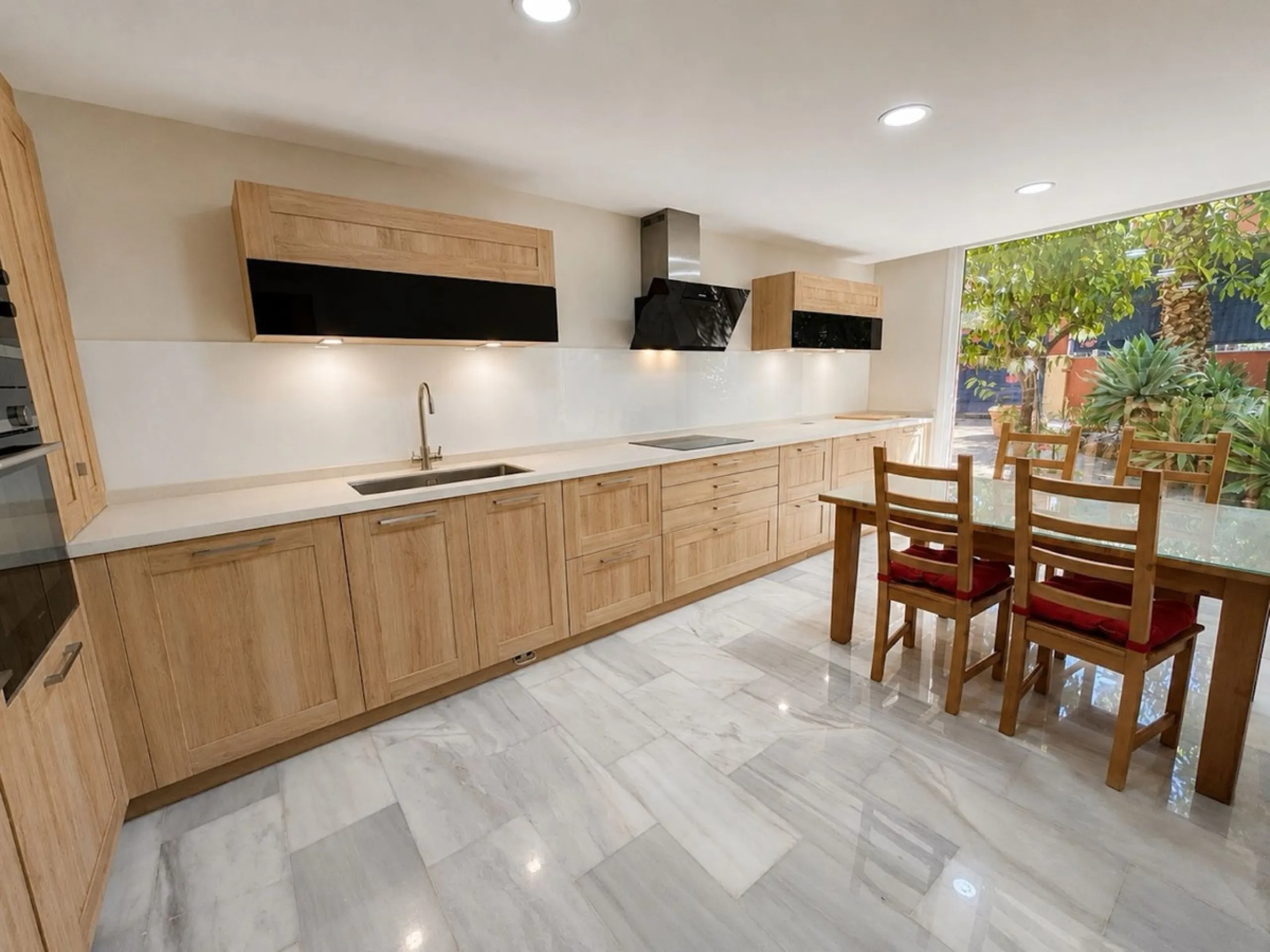 Corner Townhouse with Large Private Garden in Lomas de Monte Biarritz