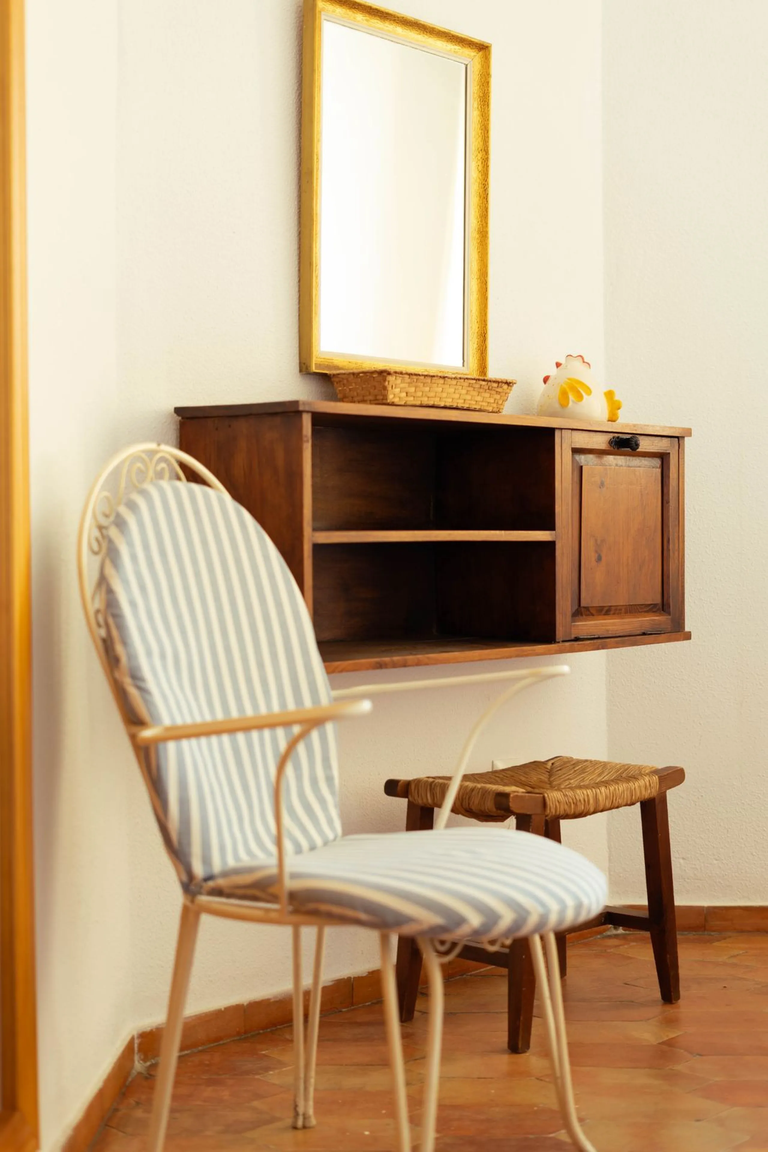 Experience the privilege of enjoying the sea and tranquility without sacrificing comfort.