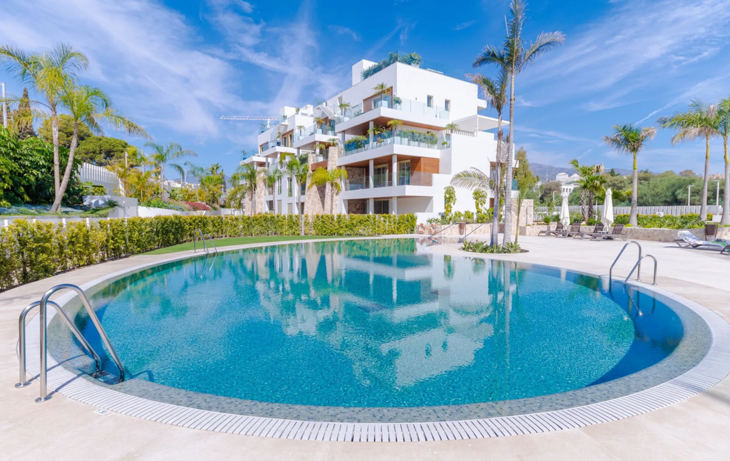 Benalus, Golden Mile – Contemporary Sea-View Residence