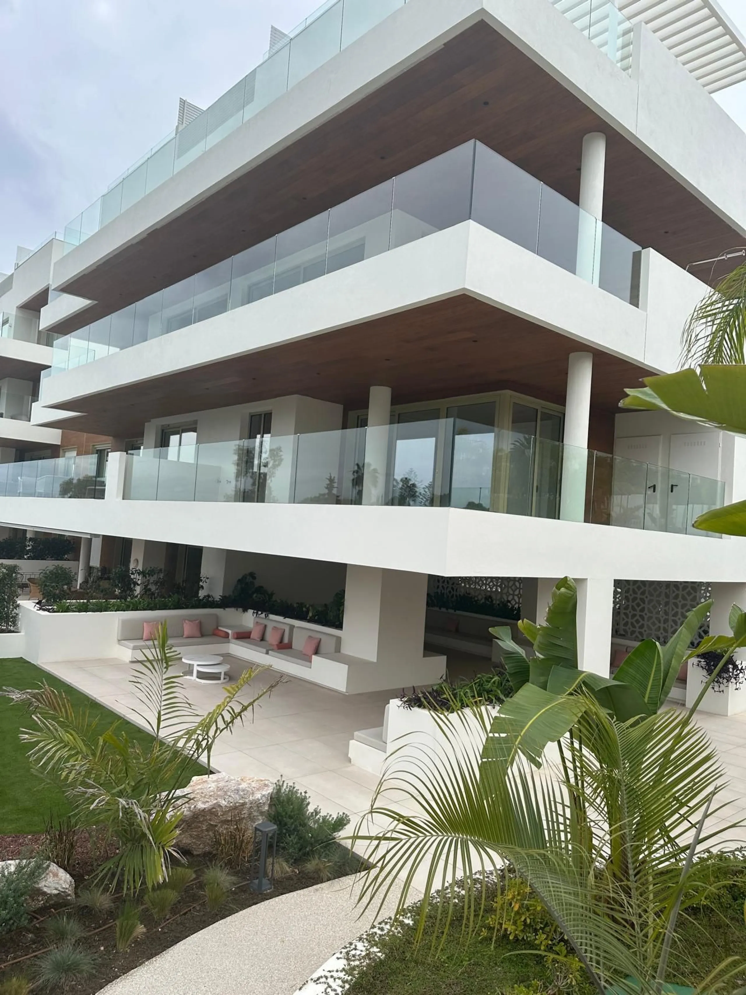 Benalus, Golden Mile – Contemporary Sea-View Residence