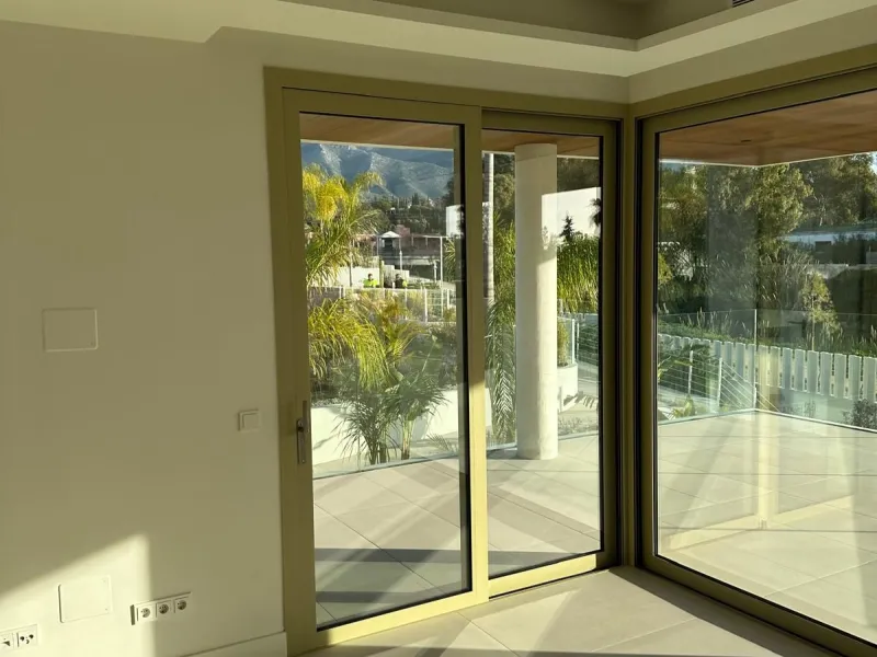 Benalus, Golden Mile – Contemporary Sea-View Residence