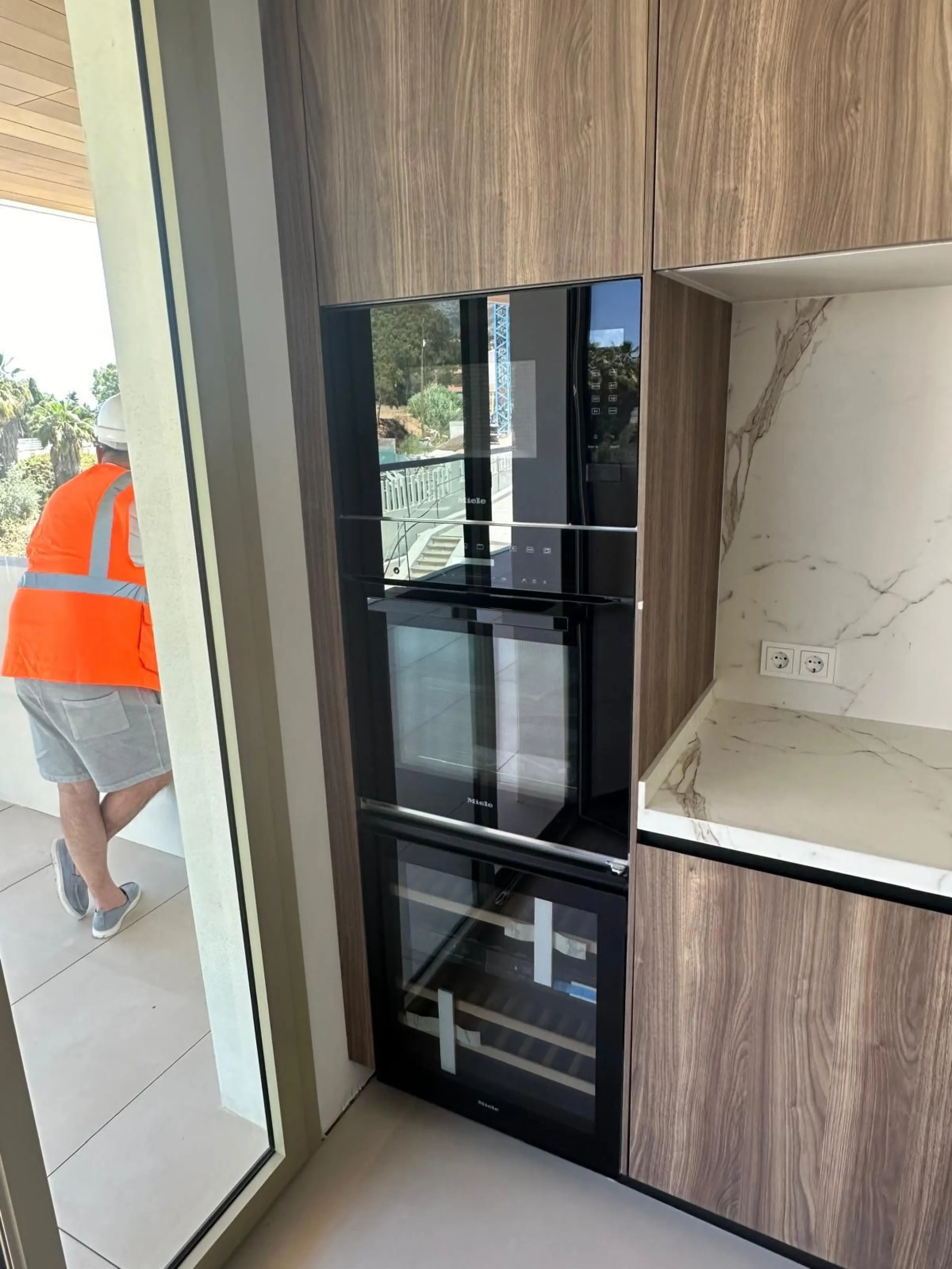 Benalus, Golden Mile – Contemporary Sea-View Residence