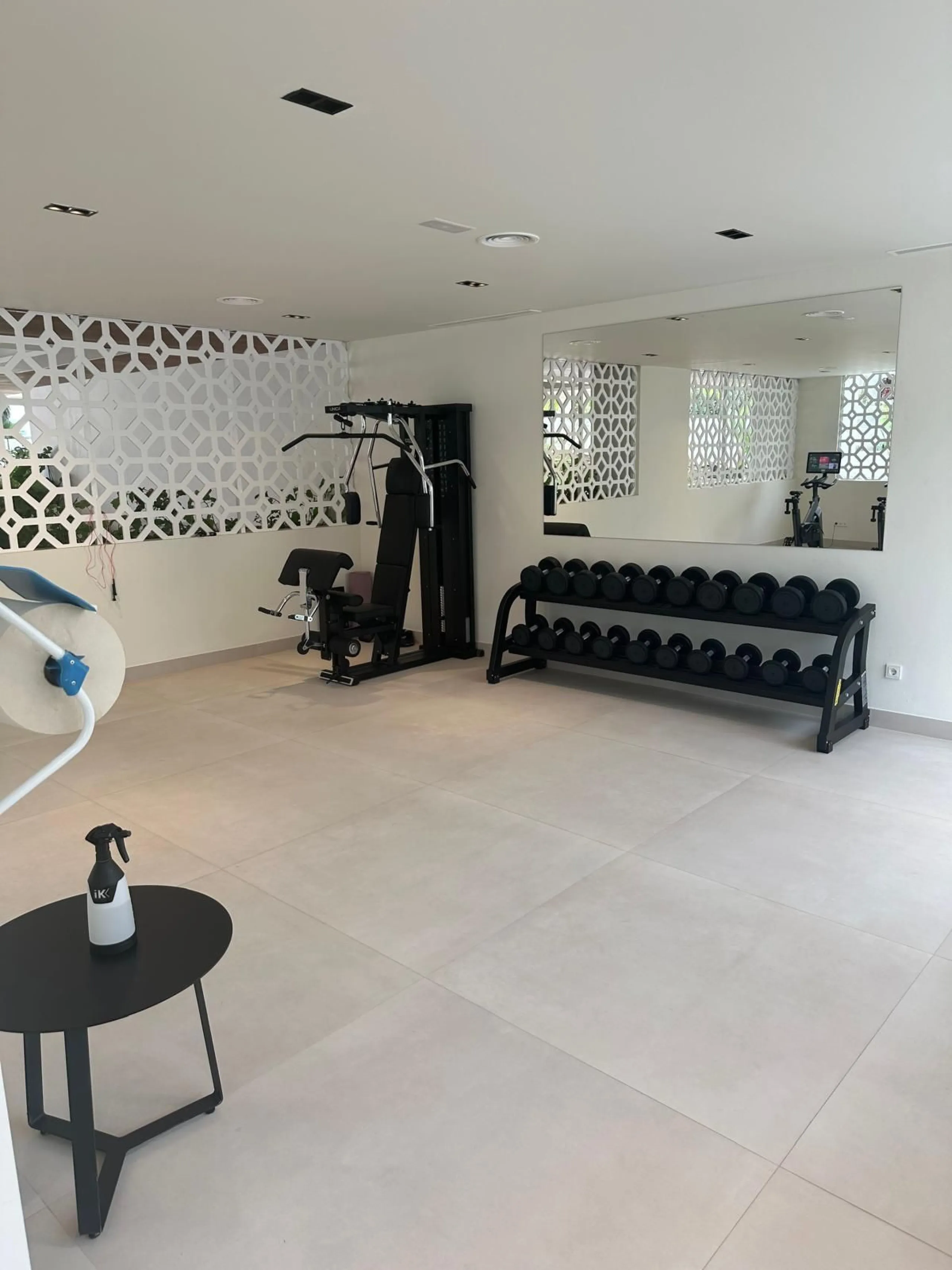 Benalus, Golden Mile – Contemporary Sea-View Residence