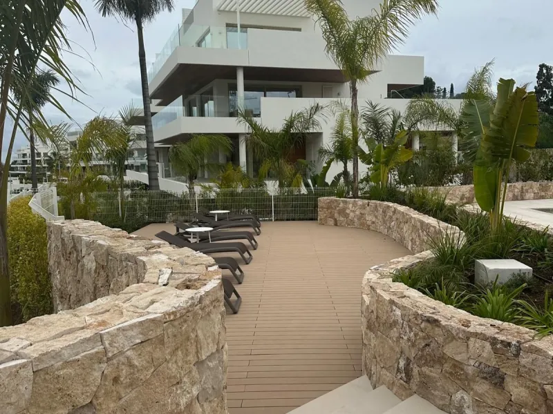 Benalus, Golden Mile – Contemporary Sea-View Residence