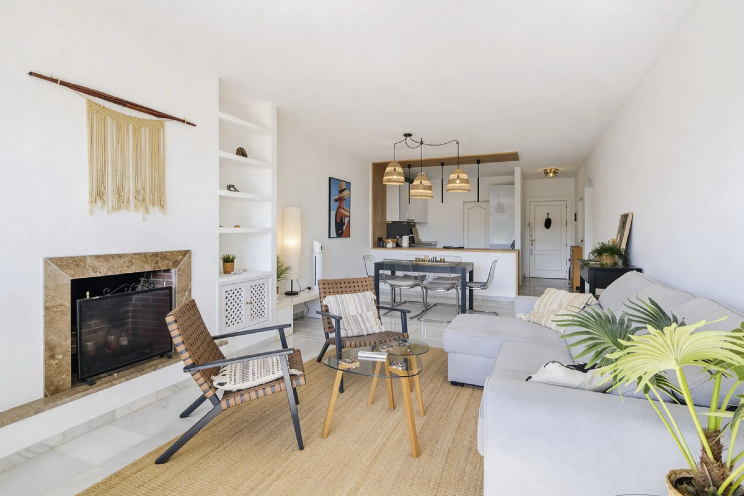 2-Bedroom Apartment with Panoramic Sea Views and 3-Bedroom Conversion Potential – Puerto del Almendro, Los Arqueros