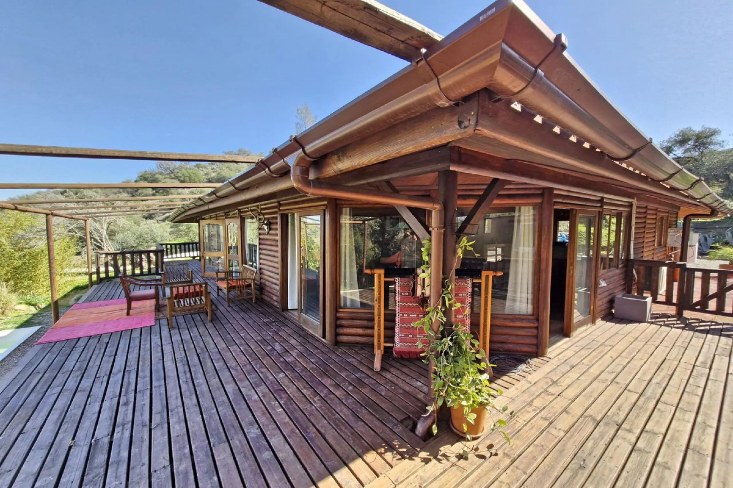 Commercial - Farm в продаже в Coín, Málaga. В доме 3 спален и 2 ванных комнат. Площадь дома 163 м². Площадь участка 10620 м²
