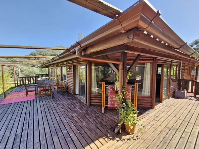 Commercial - Farm в продаже в Coín, Málaga. В доме 3 спален и 2 ванных комнат. Площадь дома 163 м². Площадь участка 10620 м²