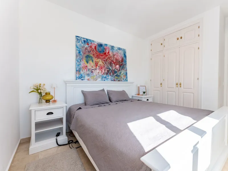 House - Detached Villa в продаже в Benalmadena, Málaga. В доме 5 спален и 4 ванных комнат. Площадь дома 258 м². Площадь участка 629 м²