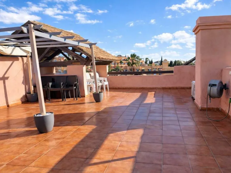 Apartment - Penthouse Duplex в продаже в Casares, Málaga. В доме 2 спален и 2 ванных комнат. Площадь дома 85 м²
